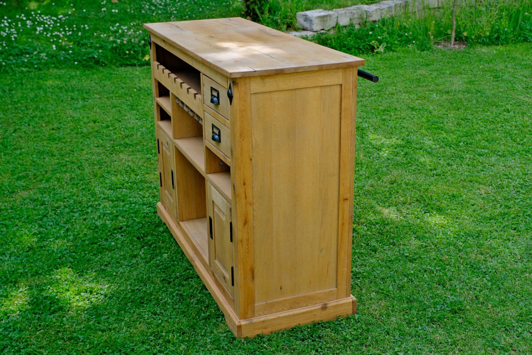 Allestimento di negozi e stand fieristici: Barschrank Eiche Massivholz – Usato da Wittnau venduto da soar-high 1