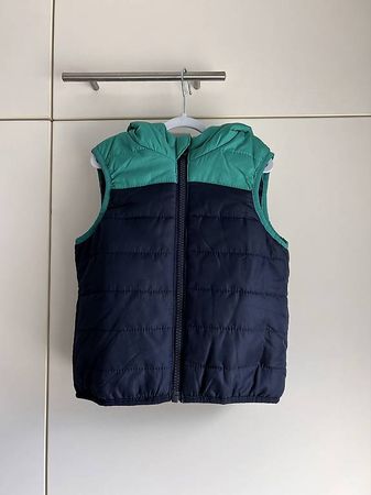 Gefüttertes Gilet grün-blau  Grösse 86/92