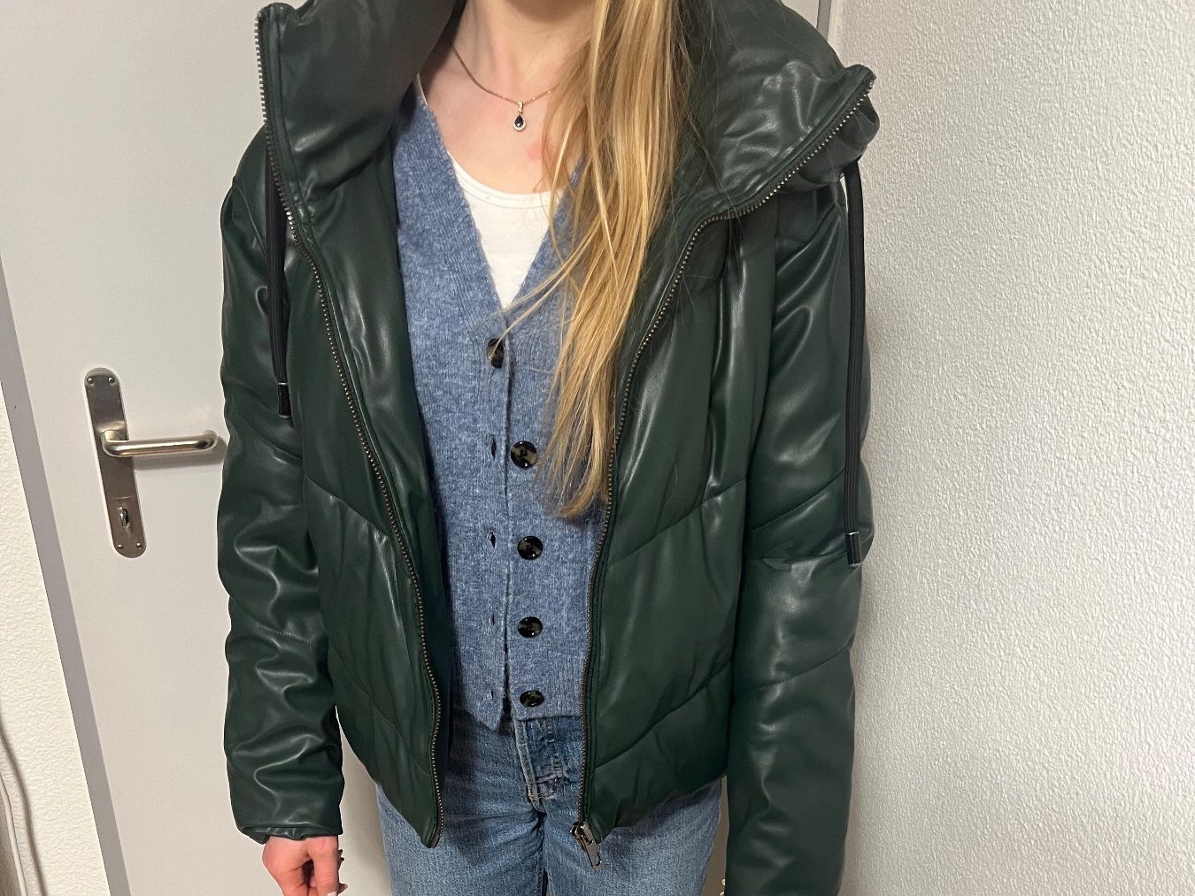 Zara Giacche: Zara Winterjacke grün XS – Usato da Tuggen venduto da Tantas