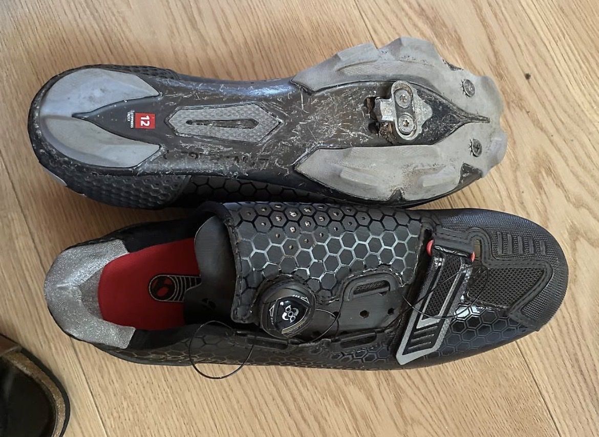 Scarpe da uomo: Mountainbike Schuhe Gr. 43 Carbon – Usato da Matten(St.Stephan) venduto da hjkl000 1