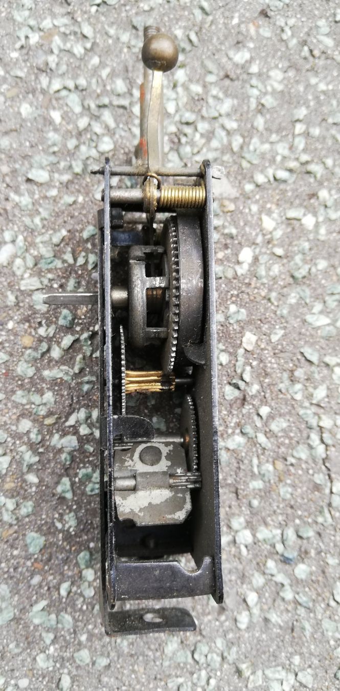 Giocattoli: Alter Aufzugsmotor ab 1Fr. – Usato da Thun venduto da Matthias72 2