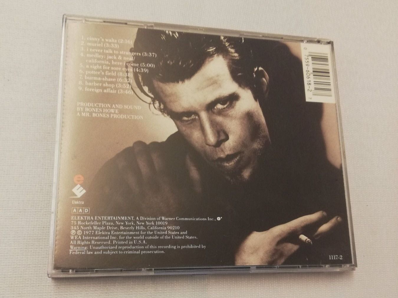 CD: TOM WAITS - FOREIGN AFFAIRS – Usato da Bern venduto da Vinylsound.ch 1