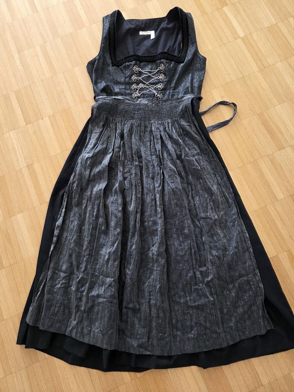Robes: Dirndl Landhaus – D'occasion à Laufenburg par may_r2st