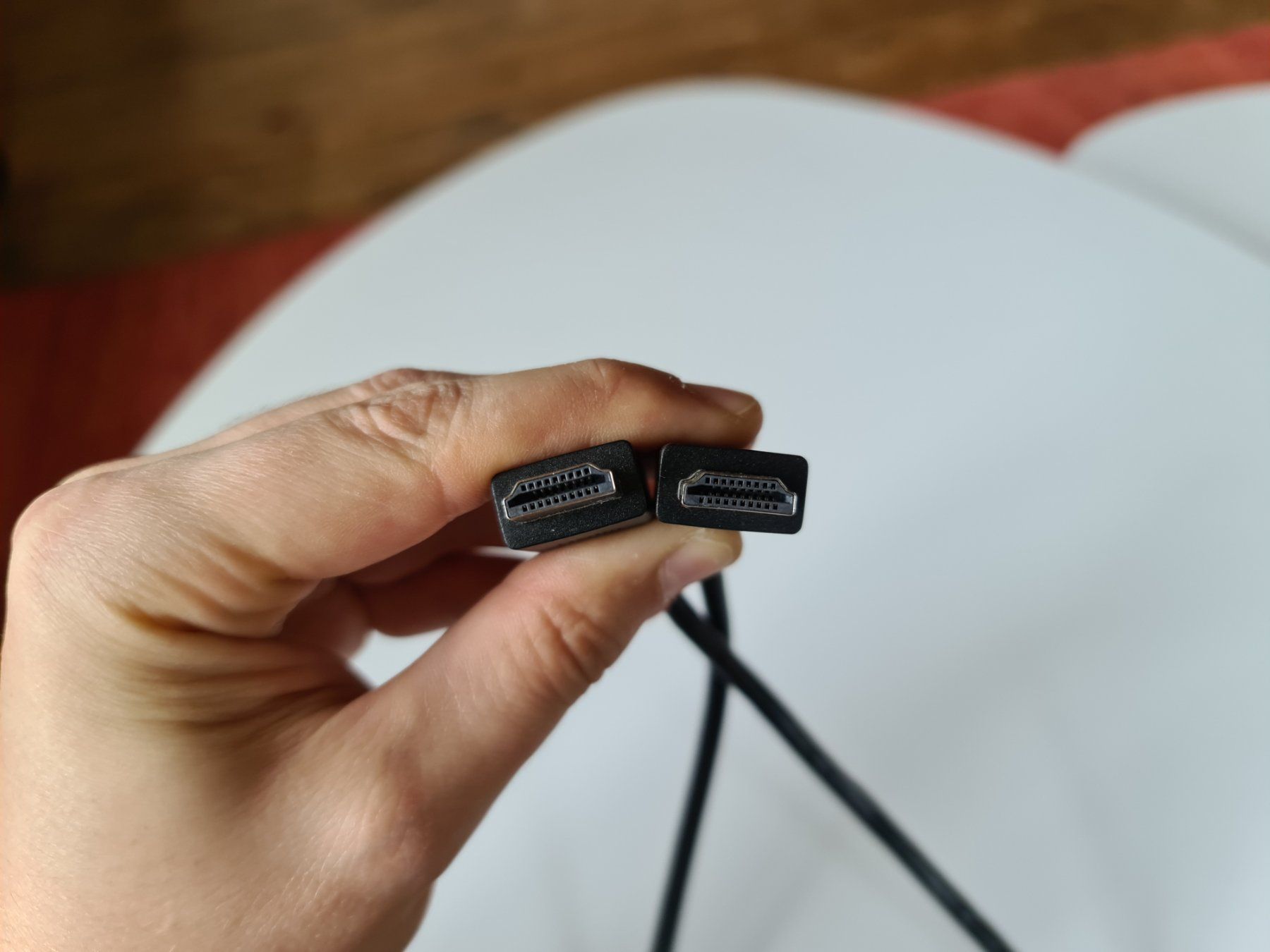 Cavi: Philips Hue HDMI-Kabel 1 Meter – Usato da Hinwil venduto da gianna.fischer 2