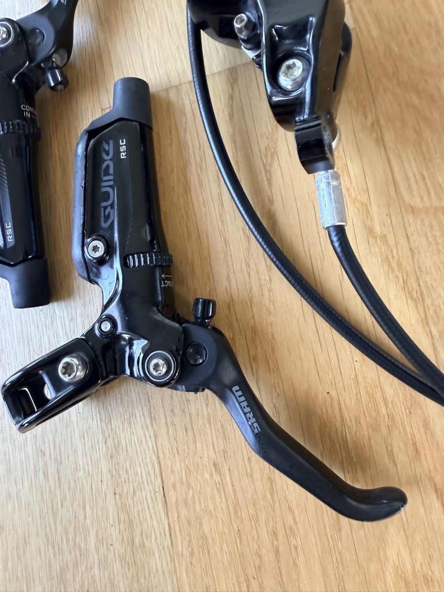 Sram Pezzi di ricambio: SRAM Guide RSC Bremsen Set, Scheibenbremsen – Usato da Bern venduto da Ric45ron12 3