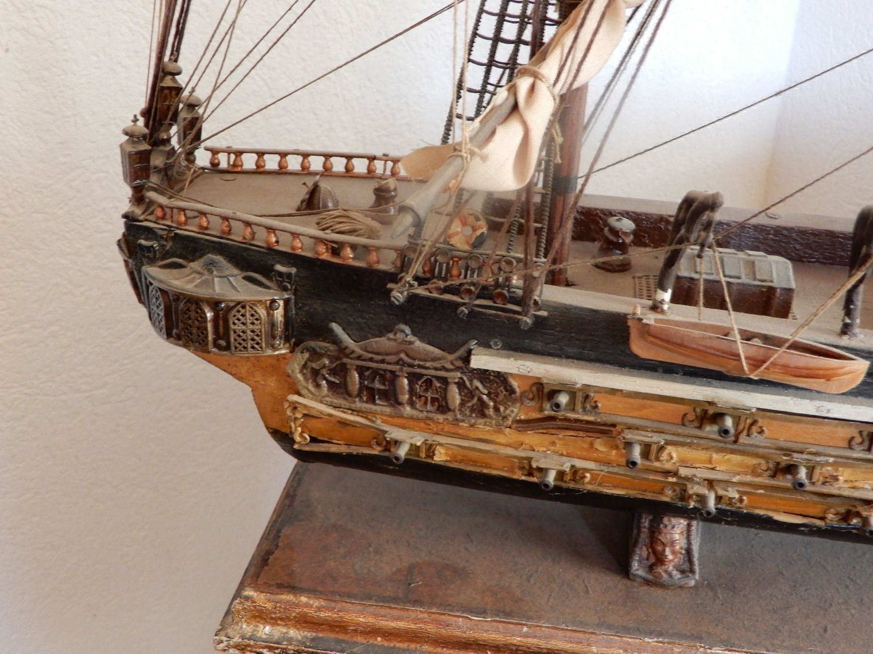 Tavoli: Alter Bootstisch und 4 Mastsegler mit Kanonen – Usato da Senèdes venduto da Mutzli52 6