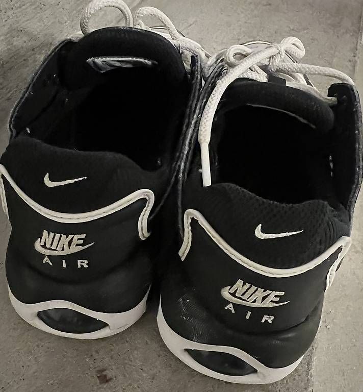 Scarpe per ragazzi: Nike Jungen-Sneaker, Gr. 37,5 ? – Usato da Flawil venduto da SG8888 1