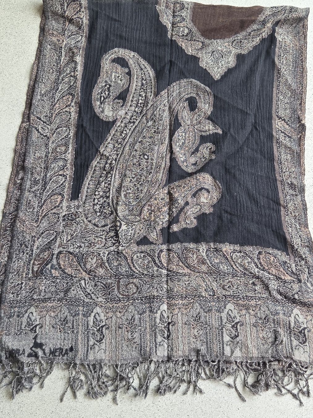 Foulards, Tücher & Schals: Schal, 100% Wolle, 70 x 180 cm – Neu und originalverpackt aus Frauenfeld von Schenken-mit-Herz