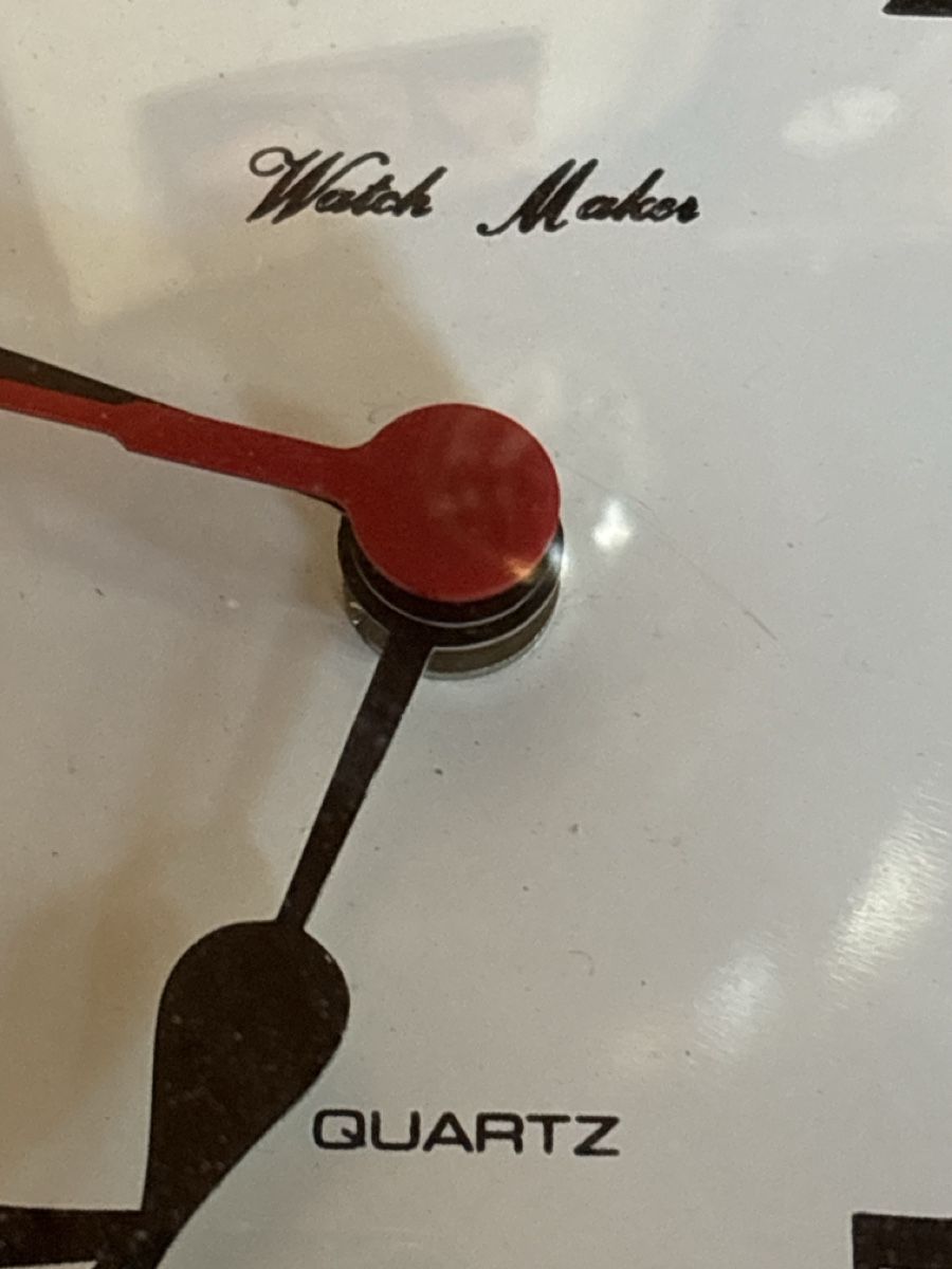 Orologi da terra & Orologi da parete: Horloge murale vintage "Watch Maker" - Quartz, bois – Usato da Ste- Croix venduto da boutondor64 1