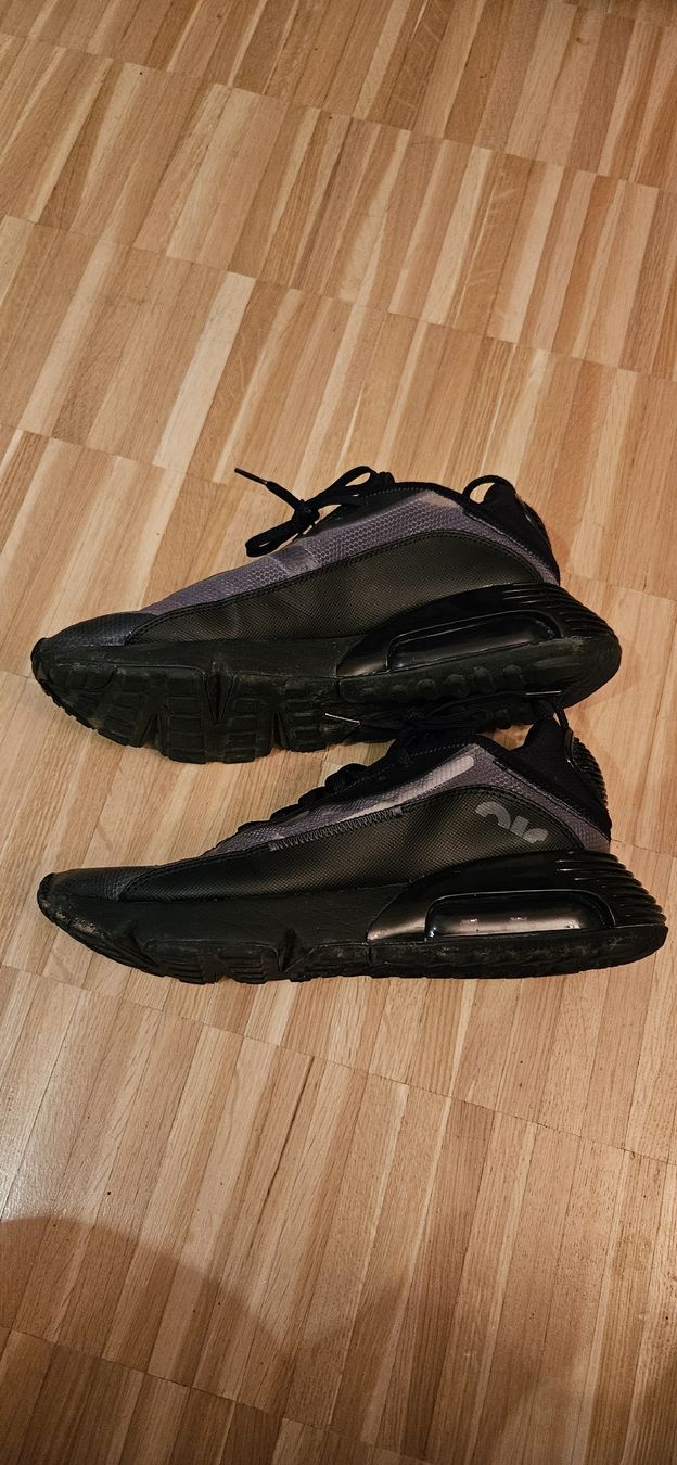 Nike Herrenschuhe: Nike Airmax schwarz/grau Gr 44.5 – Gebraucht aus herisau von Florusa 4