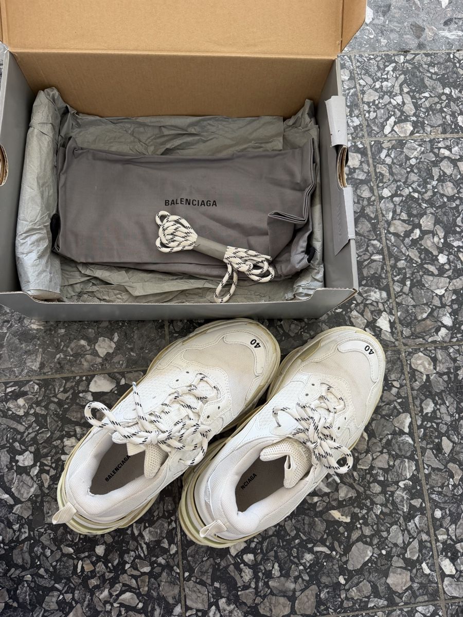 Balenciaga Scarpe da uomo: Balenciaga Sneaker – Nuovo (secondo la descrizione) da Thalwil venduto da noemilarissa