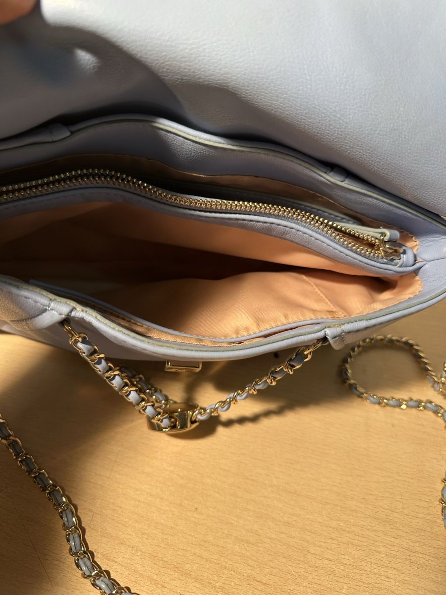 Borse da donna: Sac à main Liu Jo bleu clair avec chaîne dorée – Usato da Lausanne venduto da artnouveau04 4
