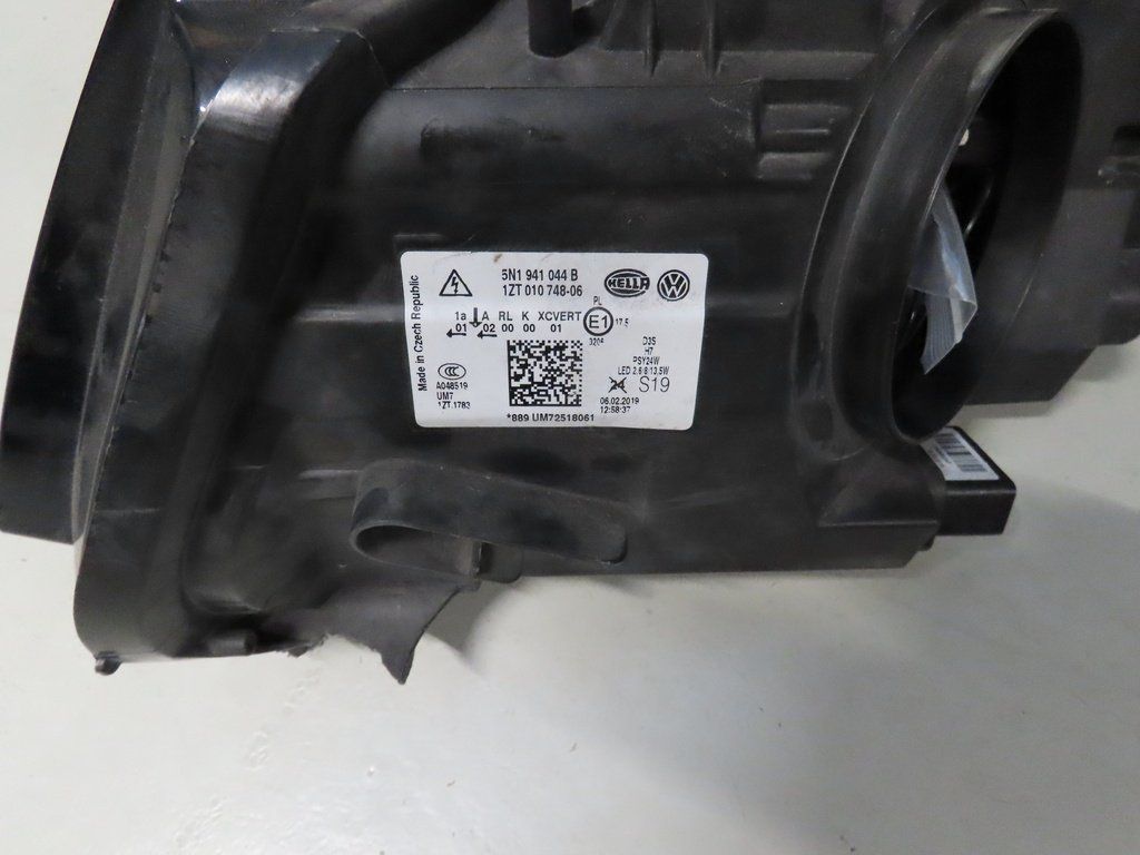 VW Fari: Scheinwerfer VW Tiguan – Usato da Alpnach-Dorf venduto da Hess-Automobile 2