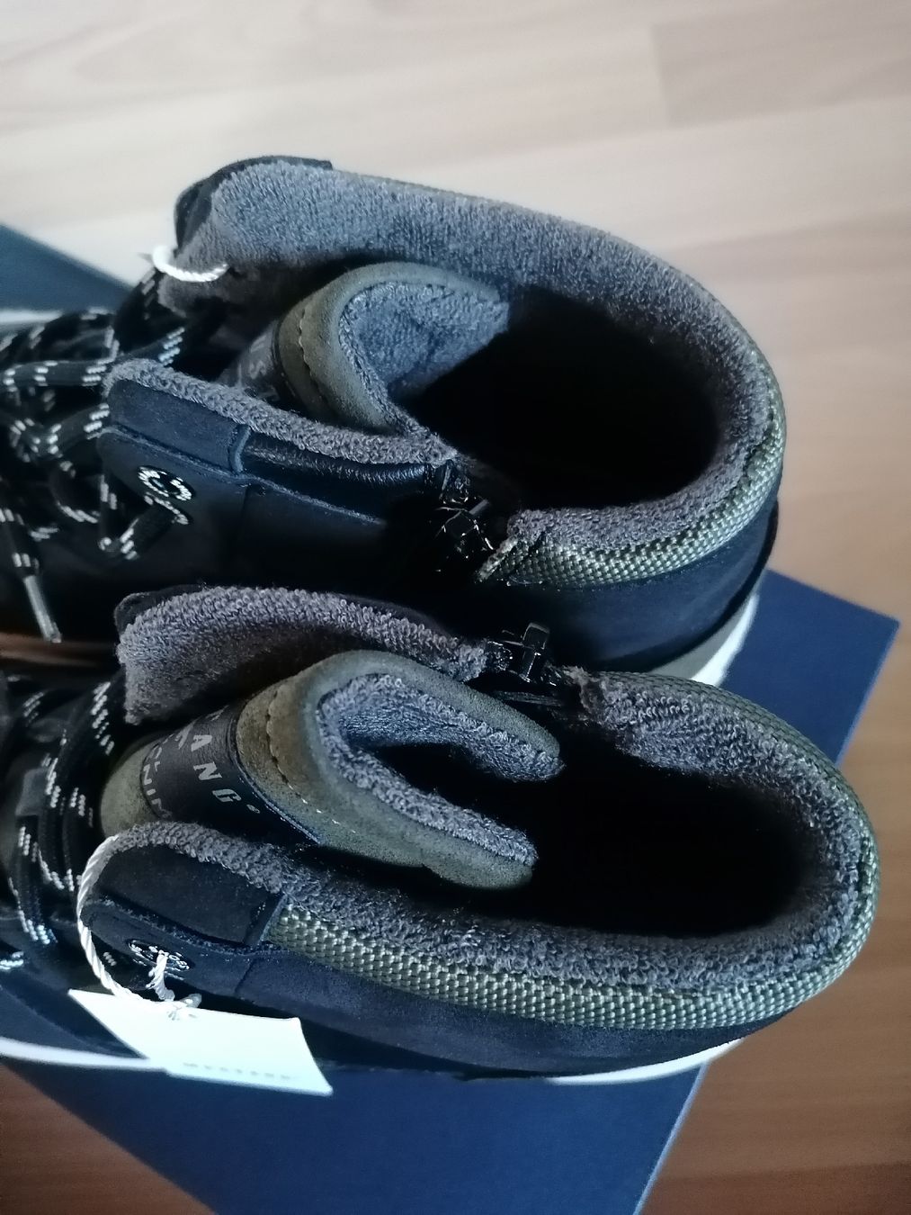 Mustang Scarpe da uomo: Mustang Herren Herbstsneaker Neu Gr.44 – Nuovo e nell'imballaggio originale da Visp venduto da hutter88 2