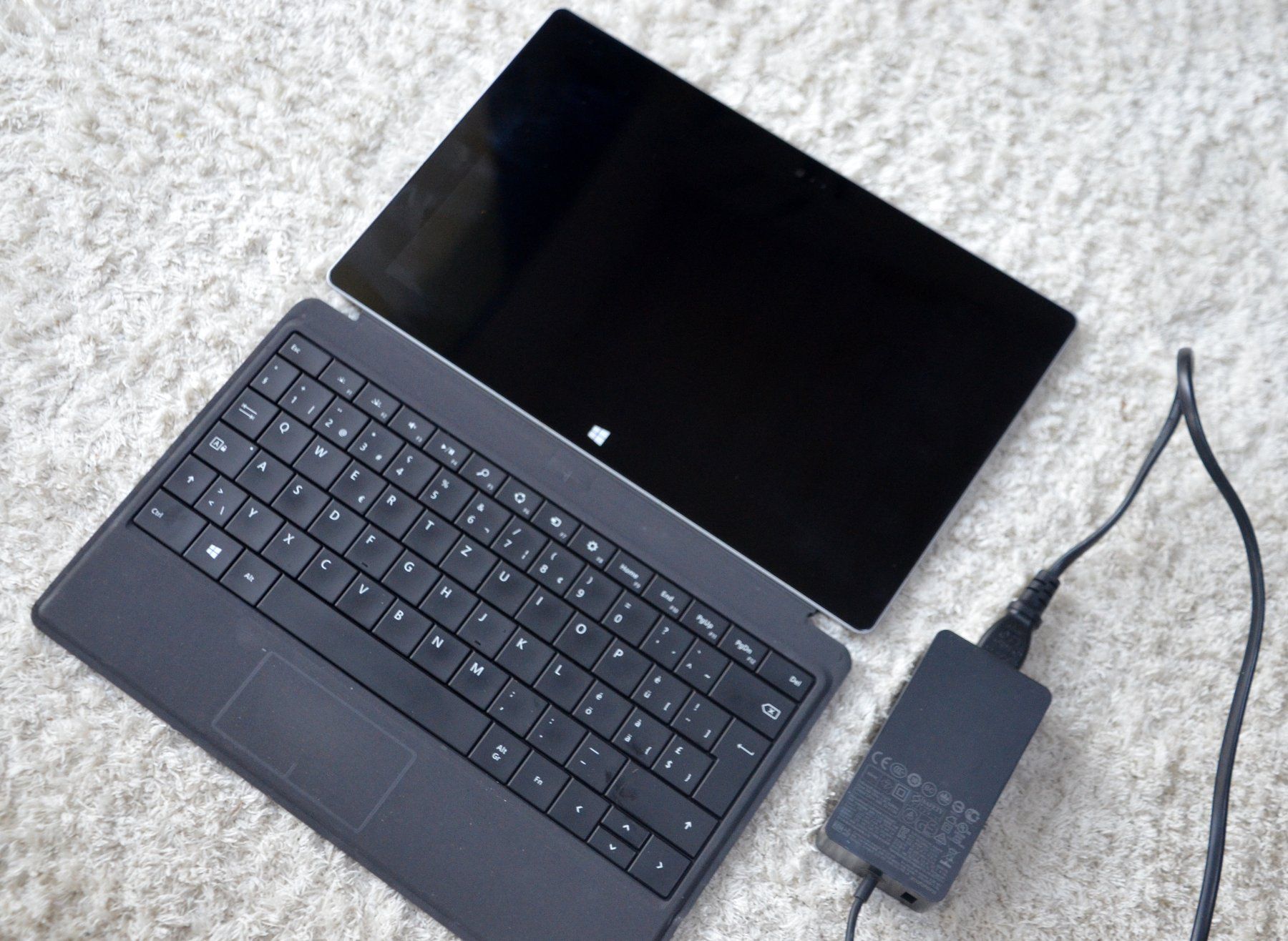 Microsoft Tablet PC: Microsoft Surface RT 8.1 64 GB – Usato da Collonges venduto da arashee 3
