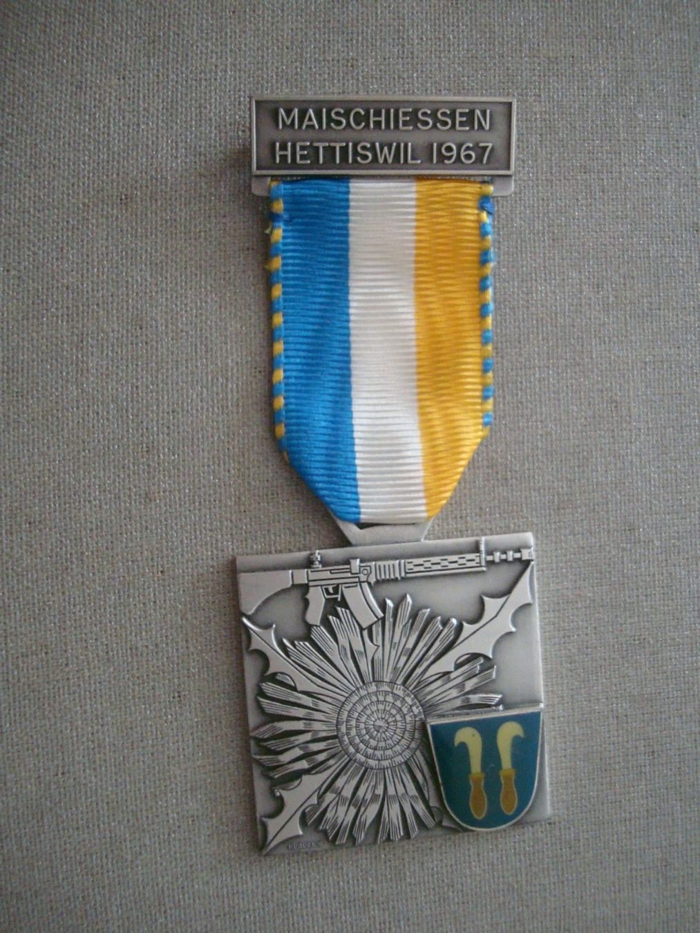 Medaglie: Abzeichen - Maischiessen Hettiswil - 1967 – Usato da Neuenegg venduto da flohcante