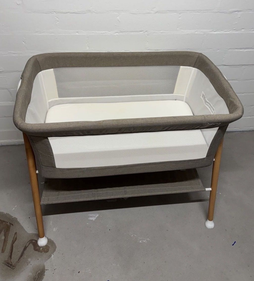 Betten: Babybett + Krabbeldecke CHF 50.- – Gebraucht aus Schlieren von tatiana777