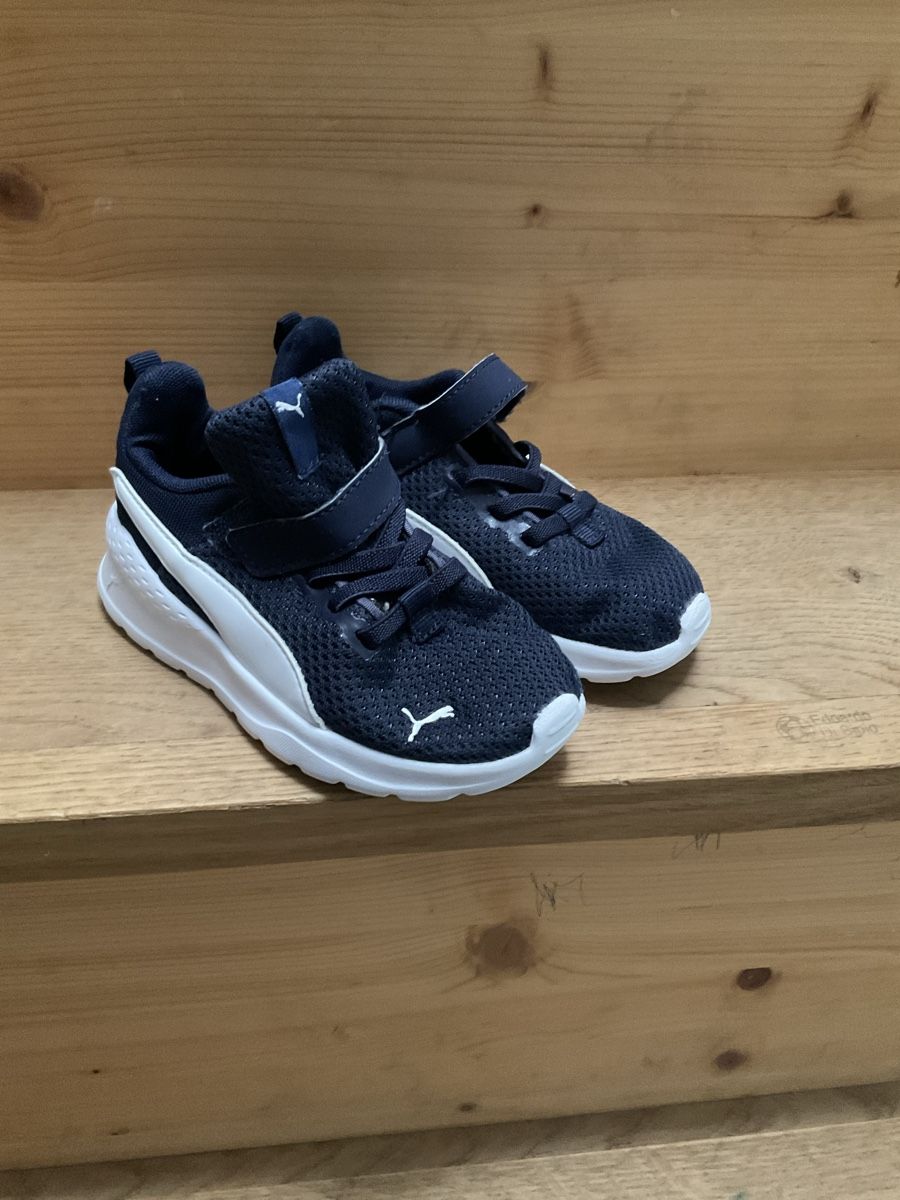 Puma Chaussures garçon: Puma baby gr 25 – D'occasion à Zürich par TheShips