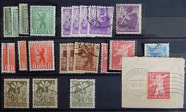 Berlin Deutschland um 1945 Lot mit alten Werten **/*/gest.