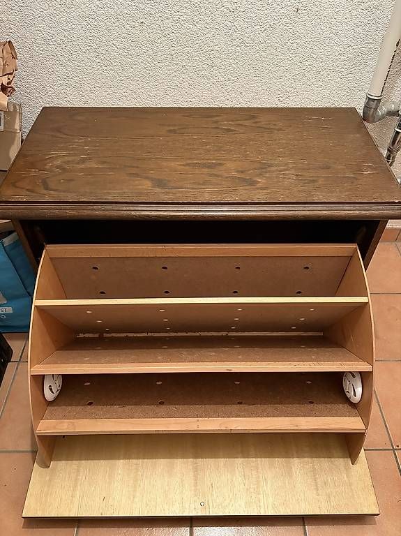 Armadi: Petit meuble à chaussures – Usato da Dombresson venduto da jor_wdd7 1