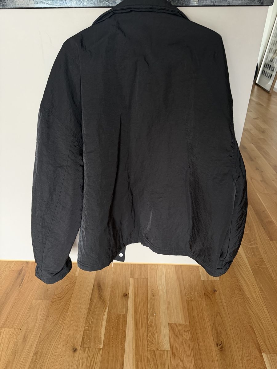 Represent Jacken: SCHWARZE REPRESENT JACKE – Gebraucht aus Wohlen AG von dan_hk69 3