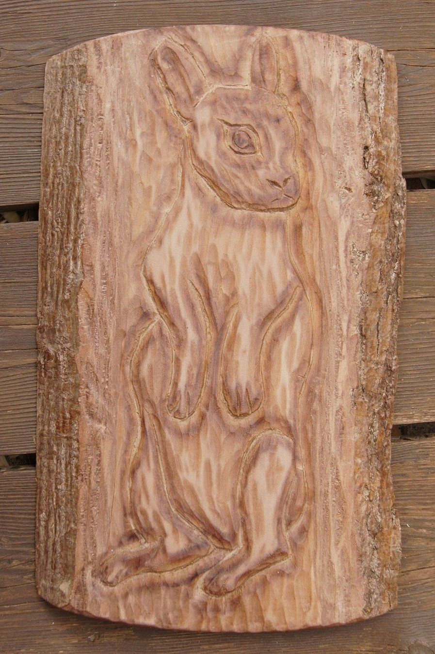 Skulpturen & Statuen: Geschnitzter Hase – Neu (gemäss Beschreibung) aus Fribourg von erw_68dx