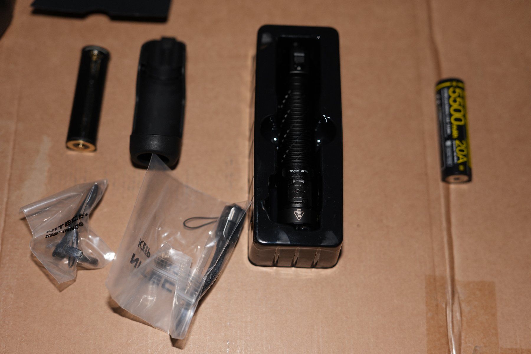 NiteCore Lampen: Nitecore P17iX - 5000 Lumen – Neu und originalverpackt aus Zürich von Verkaufen-Schweiz 2