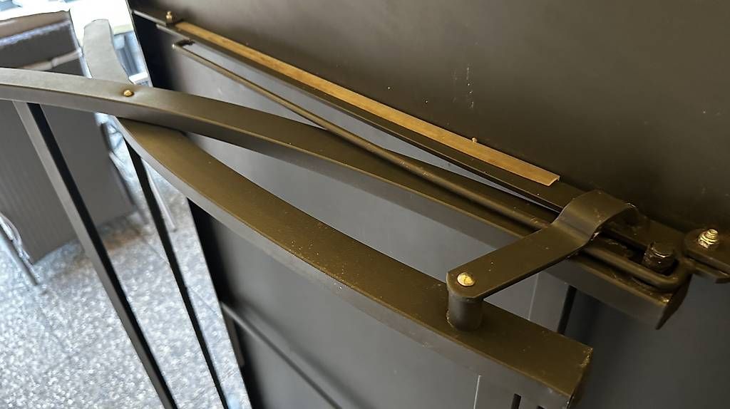 Tavoli: Metall Gartentisch, zusammenklappbar – Usato da Zürich venduto da Capricorn-Vertrieb 1