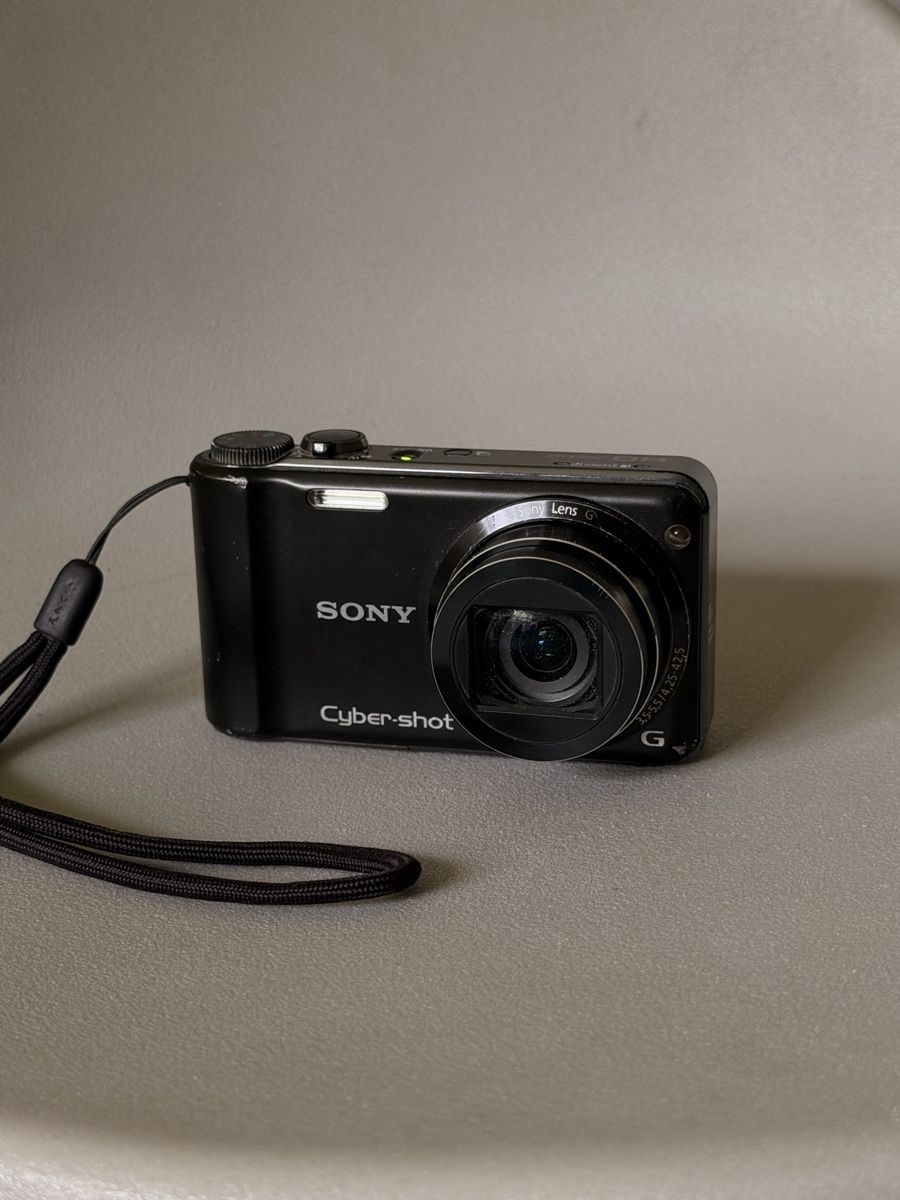 Sony Appareil photo: Sony Cyber-shot DSC-HX5  – D'occasion à Bern par xen_f5tl