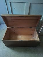 Antike Truhe, Holz, zur Aufbewahrung, guter Zustand