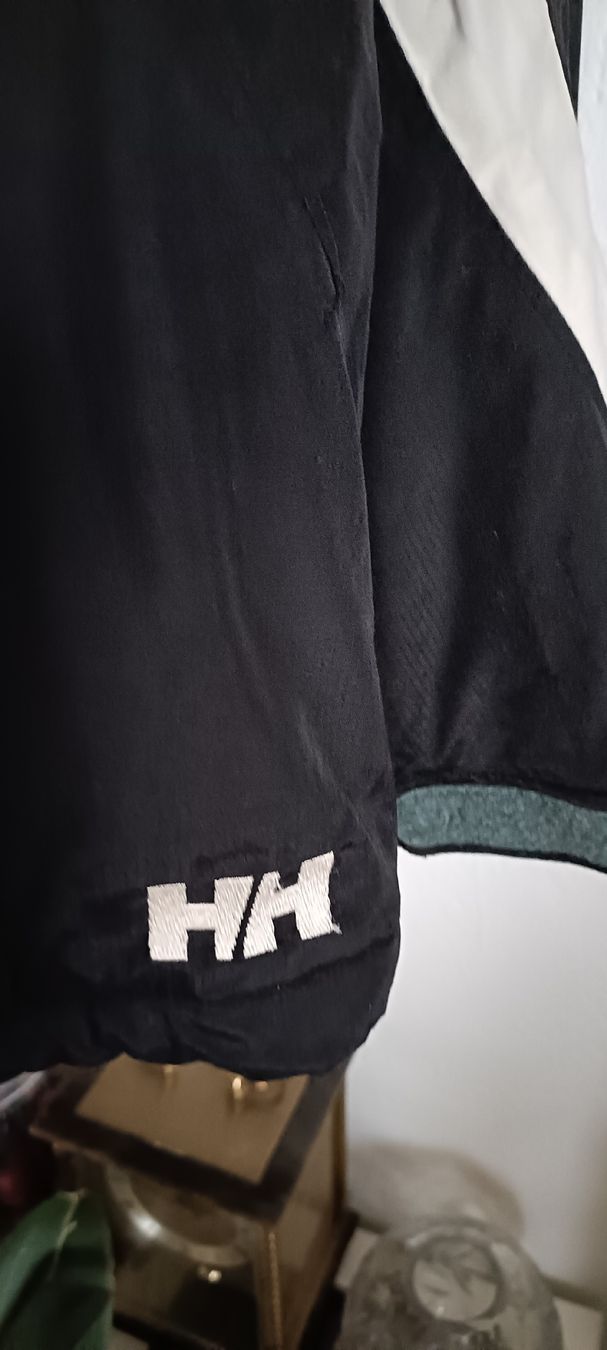 Giacche: Giacca Helly Hansen nera, perfetta per l'inverno! – Usato da Lugano venduto da ycd_rv8h 7