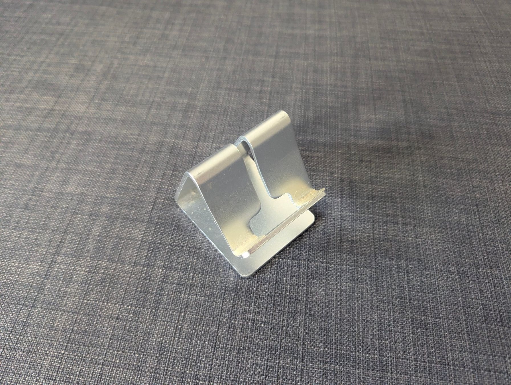 Sonstige Dekorationen & Accessoires: Phone holder - Aluminium - Used – Gebraucht aus Fribourg von balzabalza