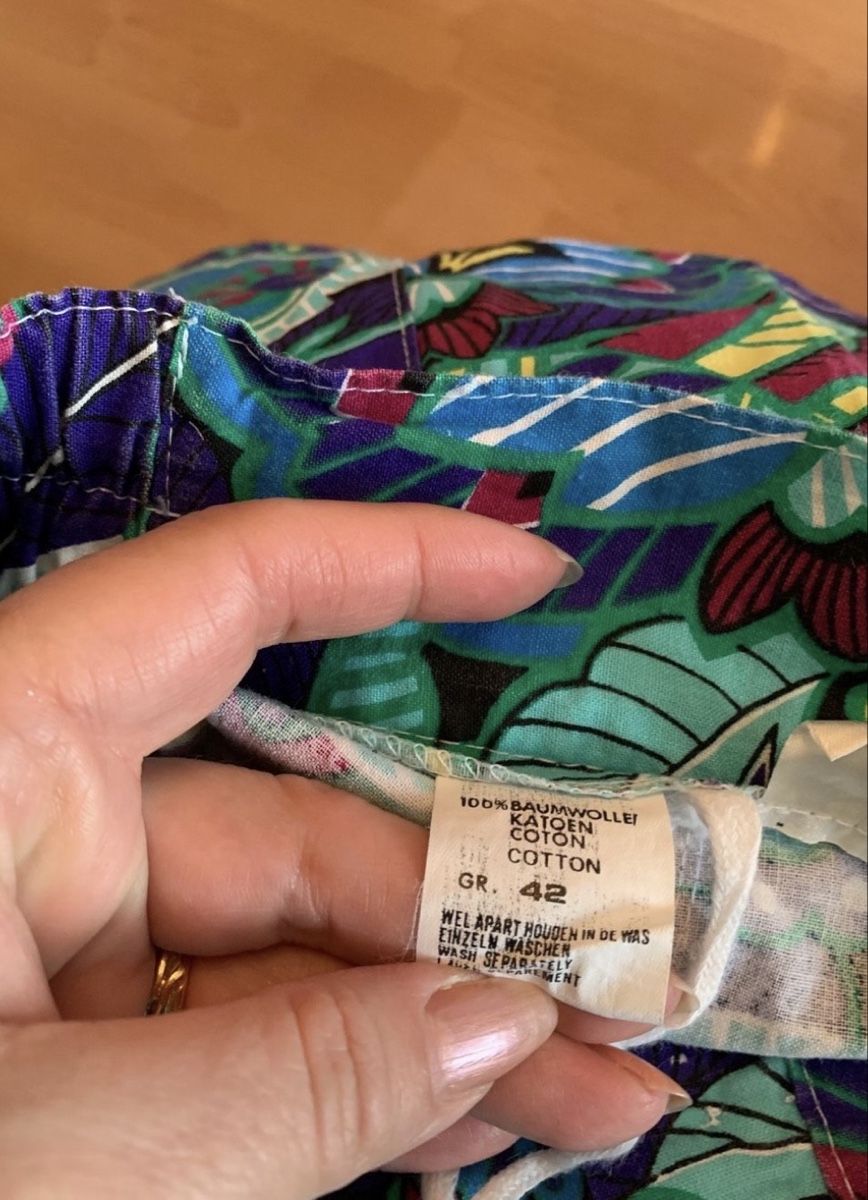 Pantaloni: Wunderschönen Vintage Shorts – Nuovo (secondo la descrizione) da Zürich venduto da laribuechel 1