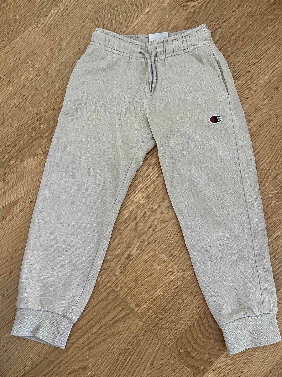 Hosen: Pantalon Jogging Enfant Champion – Gebraucht aus Bussigny von Dali430