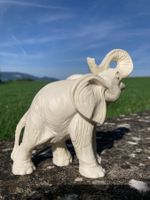 ELEFANT VERMUTLICH AUS STEINMASSE  385 GRAMM