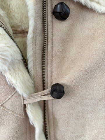 Guess Jacken & Mäntel: Guess Mädchen Lederjacke mit Fell – leichte Winterjacke – Gebraucht aus Mehlsecken von Helly21 8