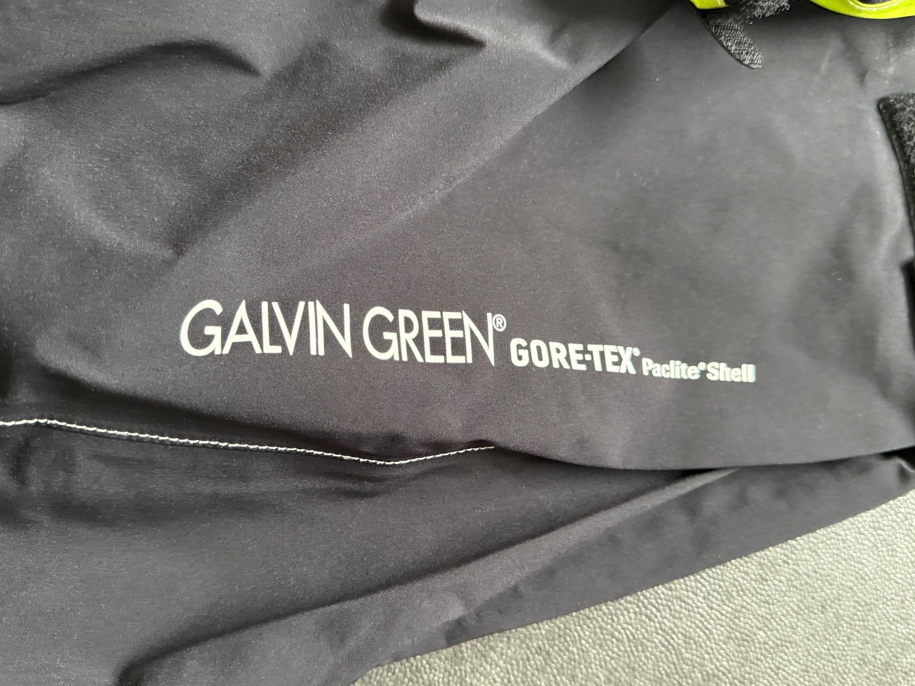 Giacche: Original Galvin Green golf rain jacket / fits like Nike XL – Usato da Horgen venduto da thesilverarrow 4