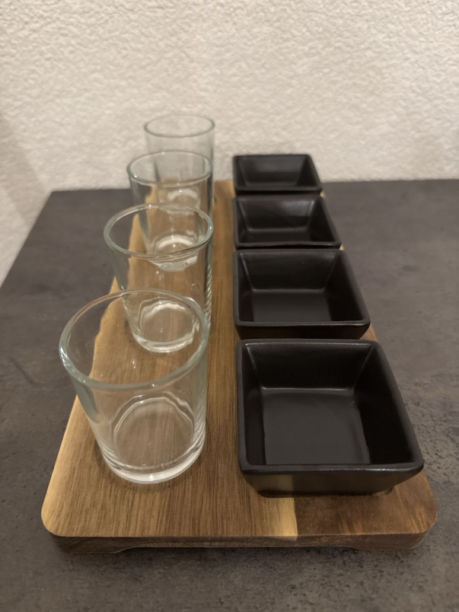 Piatti di portata: Apéro Schale mit Holzbrett – Usato da Staufen venduto da mich_05 2