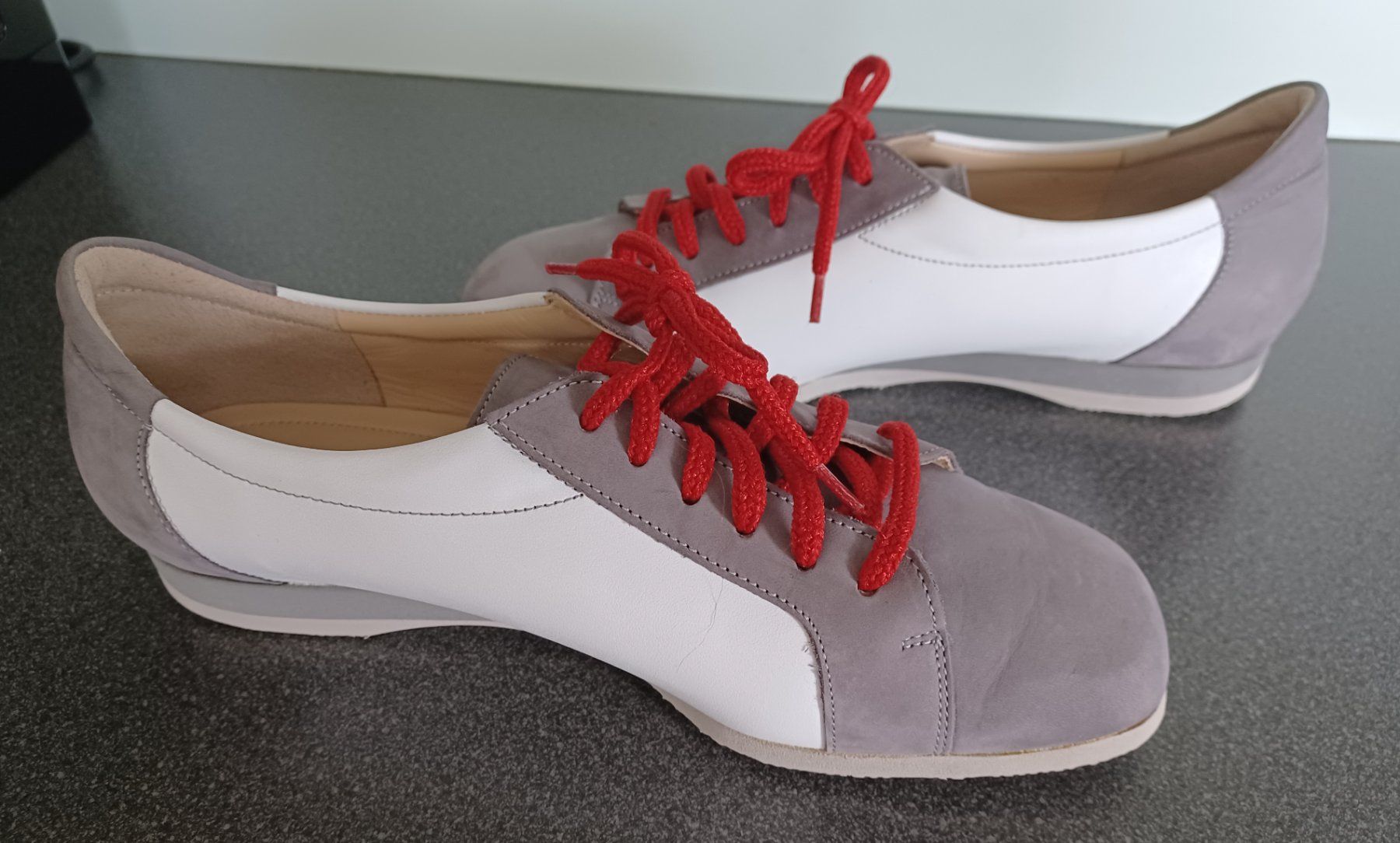 Schneider Damenschuhe: Ledersneaker Grösse 37.5  Marke Schneider – Neu (gemäss Beschreibung) aus Kriens von IsabelleW0102 1