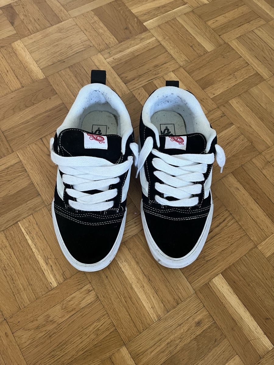 Vans Herrenschuhe: Schuh Vans Größe 41 – Gebraucht aus Adliswil von rossoelmare