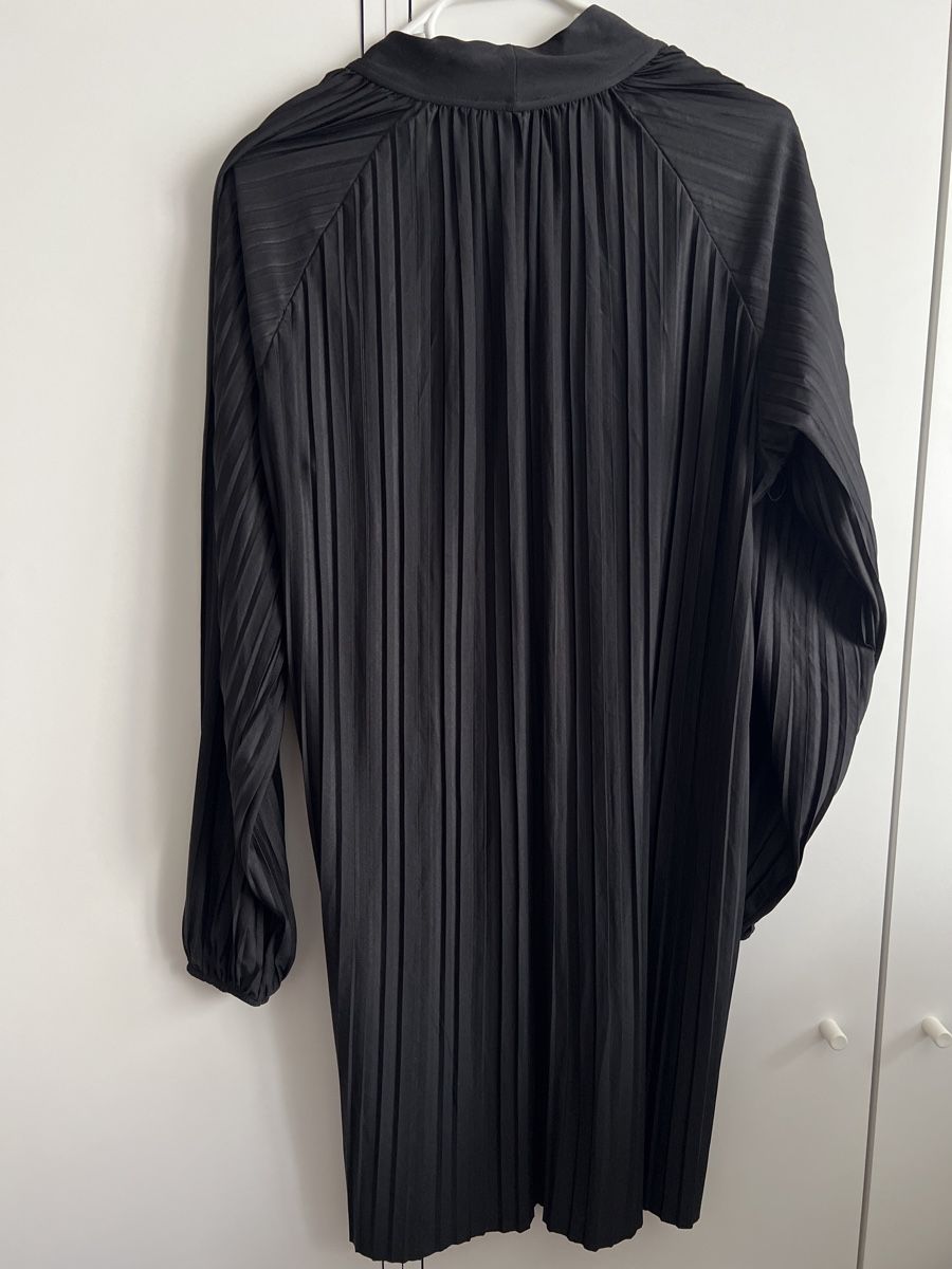 Zara Vestiti: Robe Zara noire taille S – Usato da Renens VD venduto da sar_bwz5 4