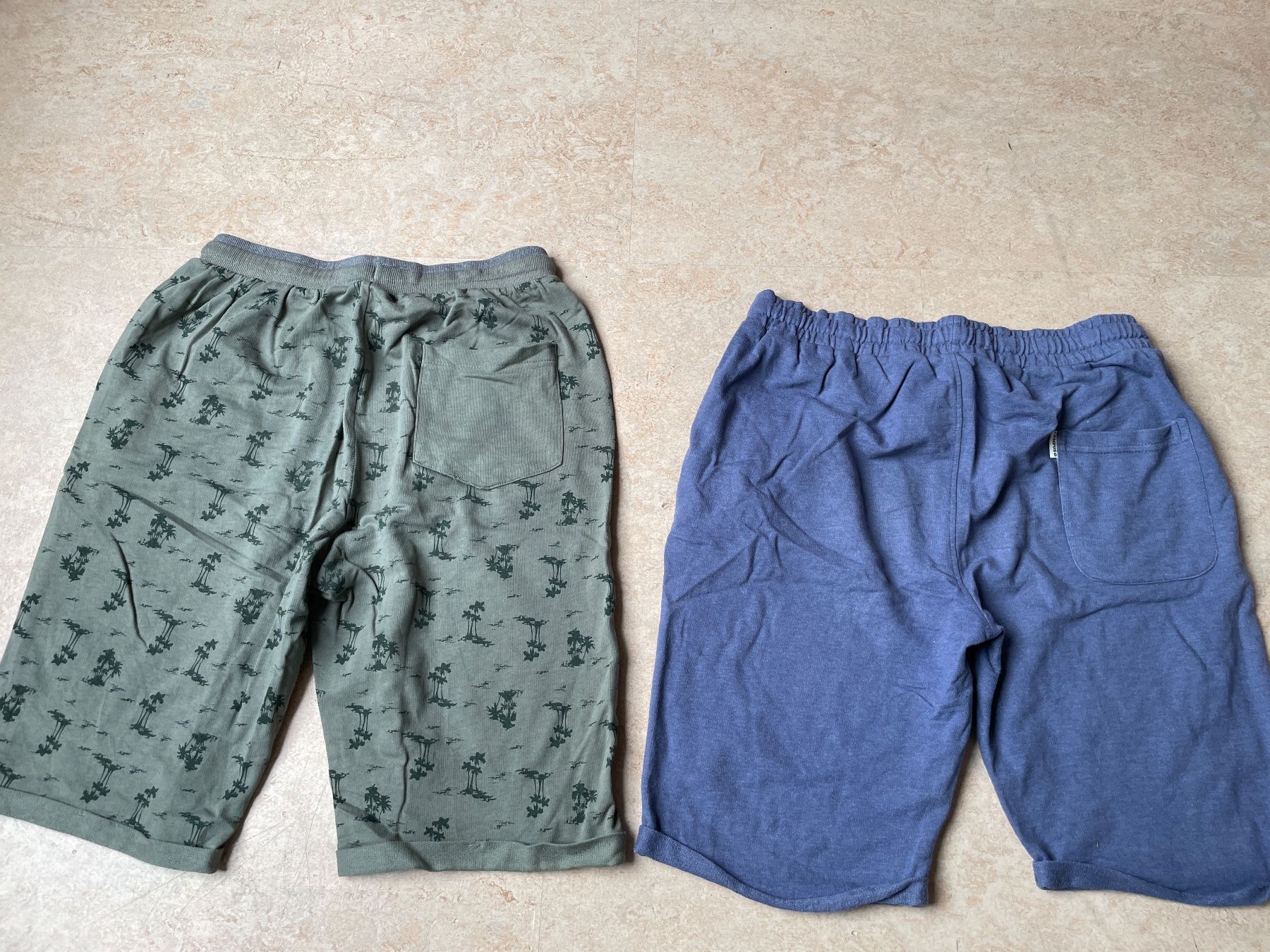 Pantaloni: 2 Shorts Gr. 158/164 – Usato da Klingnau venduto da vollmond36 1