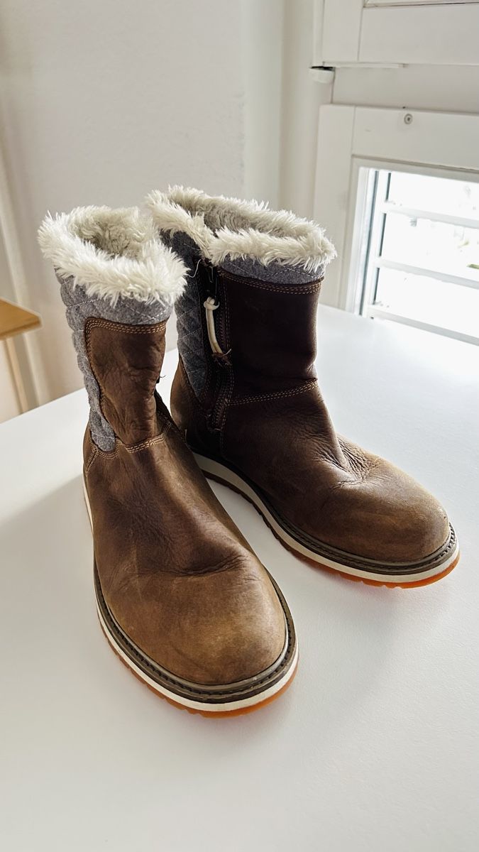 Helly Hansen Herrenschuhe: Helly Hansen Winter Boots – Gebraucht aus Zürich von KrisZH 1
