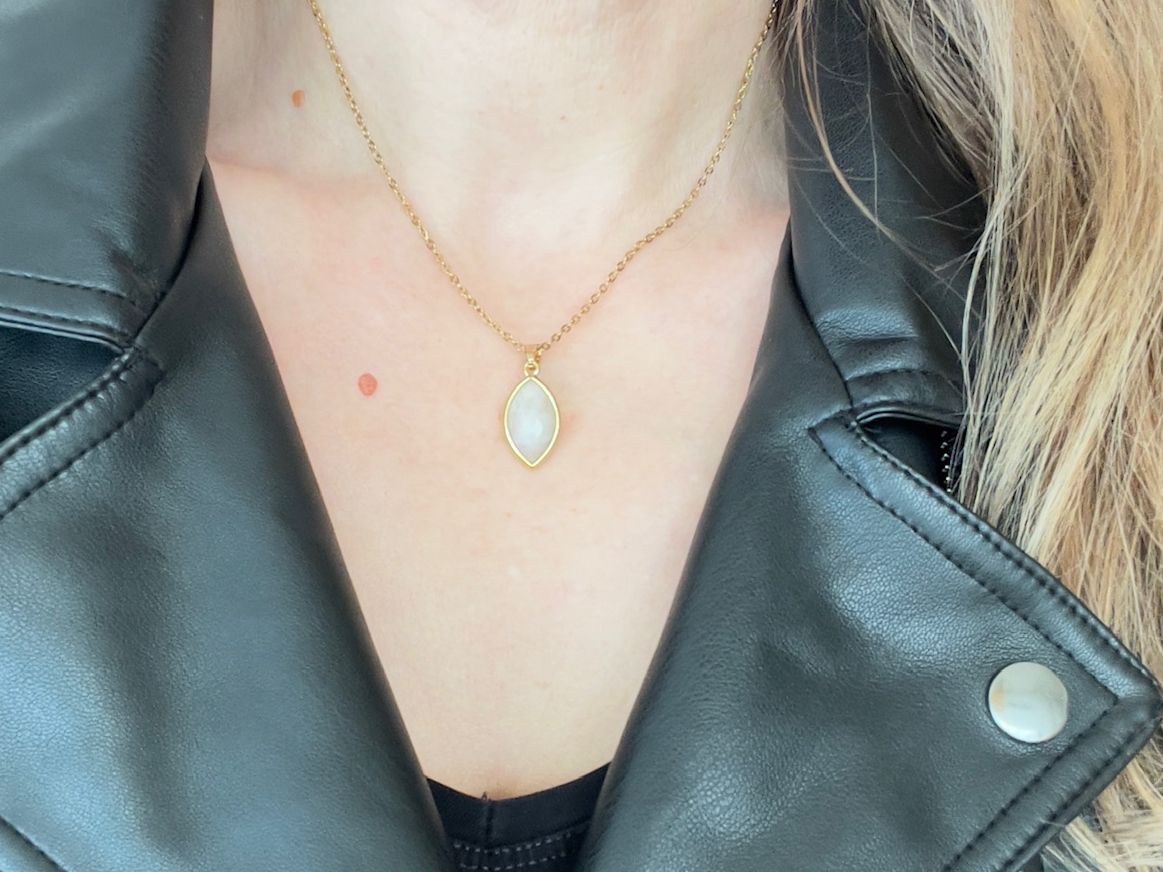 Ciondoli: Pendentif pierre de lune - Mondstein Anhänger – Nuovo e nell'imballaggio originale da Pully venduto da sunaddict 1