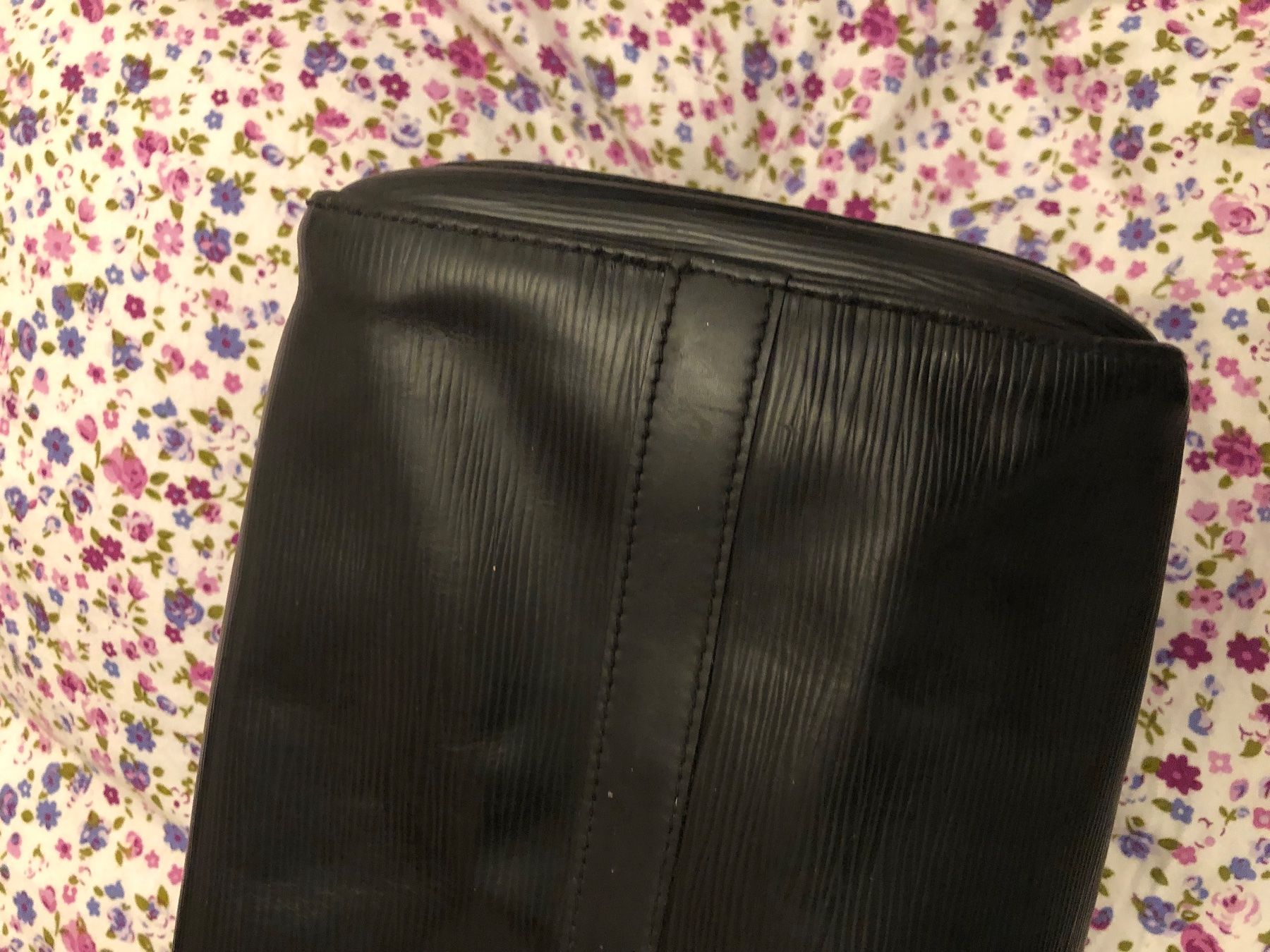 Louis Vuitton Borse da donna: Louis Vuitton Speedy 30 Epi Schwarz – Usato da Niederhasli venduto da bluedog21 5