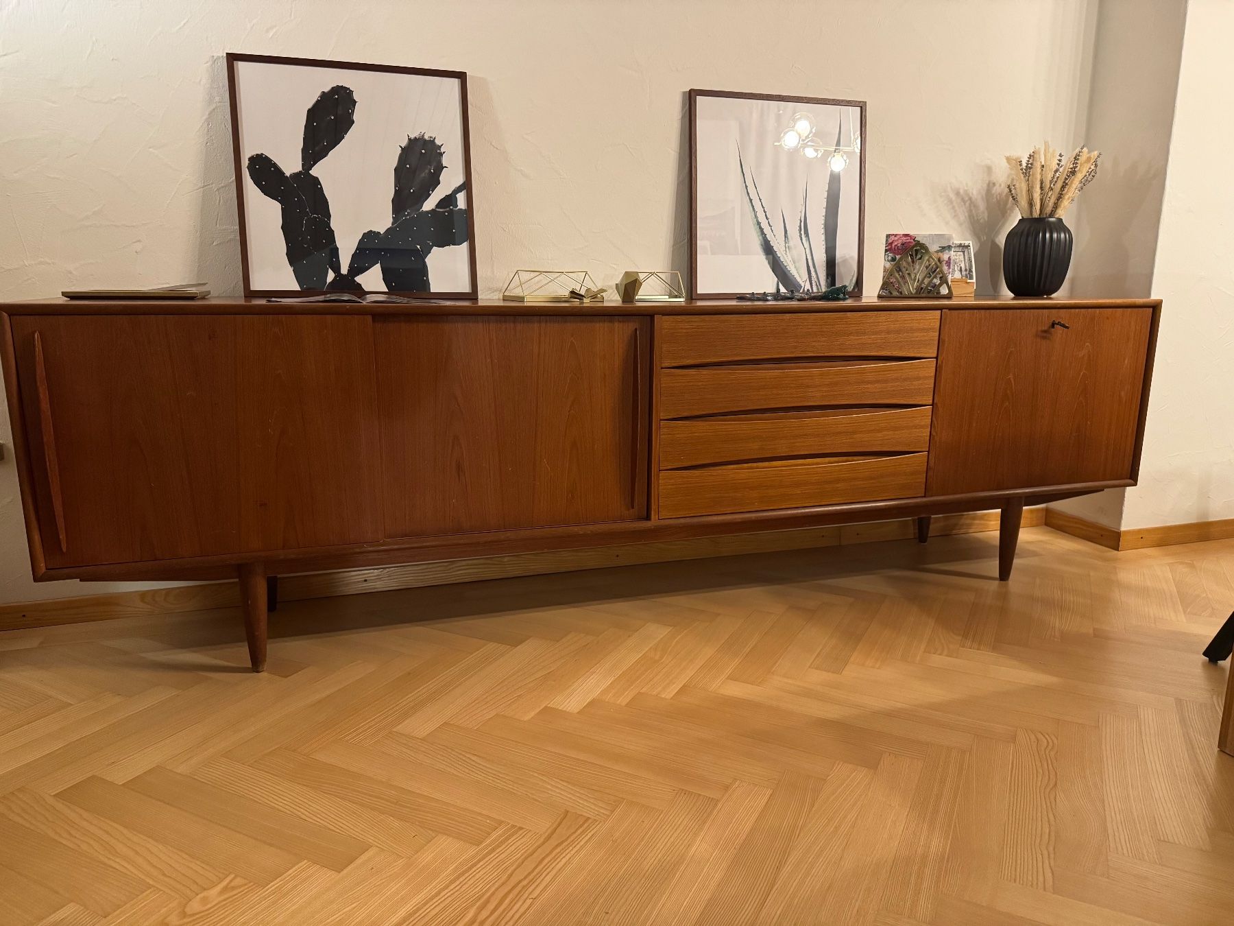 Credenze: Swiss Teak Sideboard, 1950er Jahre – Usato da Wettswil venduto da Cispo3