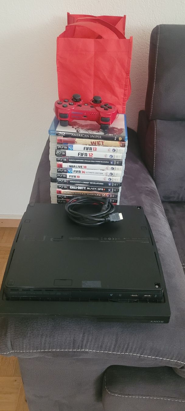 Sony Console: Console  PS 3/232 GB & 15 jeux et manette/ – Usato da Vevey venduto da obi_n8zc 2