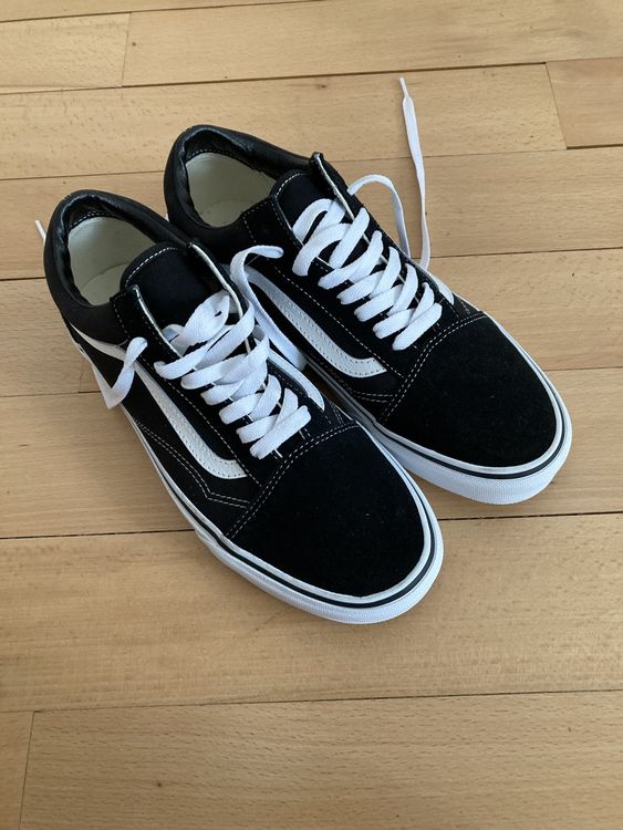Vans Scarpe da uomo: Vans Old Skool Gr. 42.5 Schwarz/Weiss Unisex – Nuovo e nell'imballaggio originale da Bern venduto da obietrice01 5