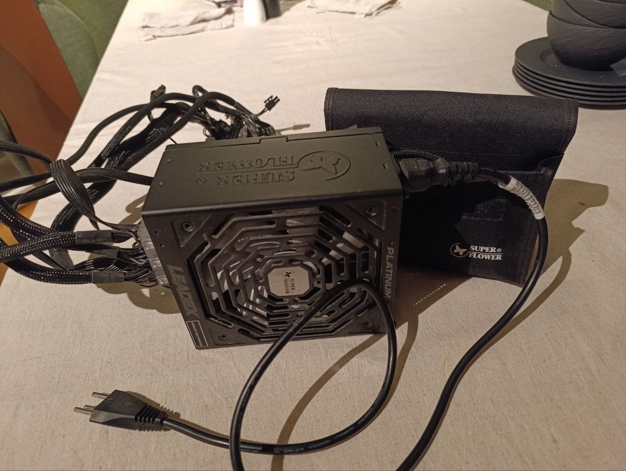 Elektronikbauteil: Super Flower 850W PC Netzteil – Gebraucht aus Zug von Chretze 3