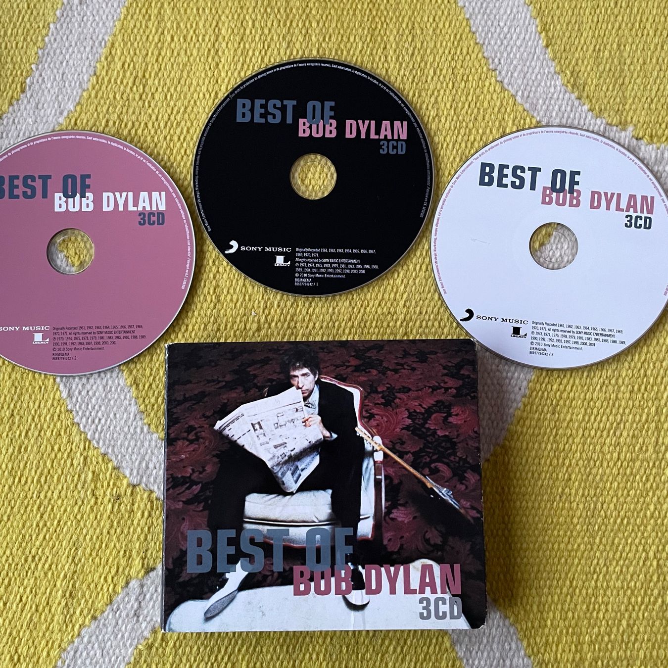 CD: BOB DYLAN-3CD BOX SET BEST OF (DIGIPACK) – Usato da Rorschacherberg venduto da CD-Roli